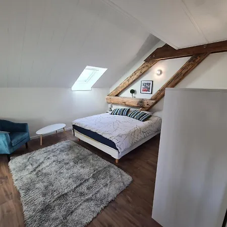 Ferme De La Gibussiere Апартаменты *